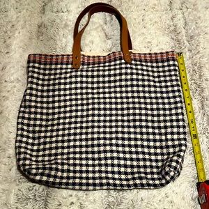 Cute knit tote bag